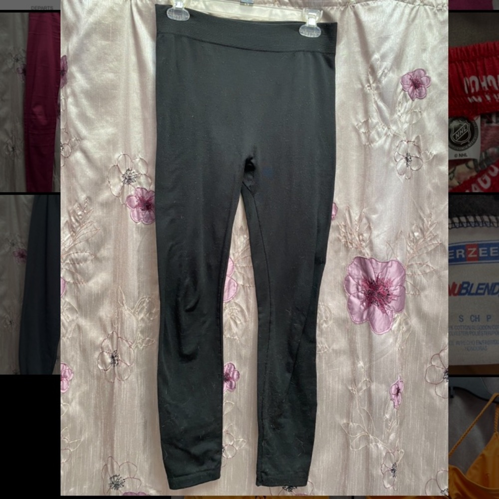 Black one size fits all leggings